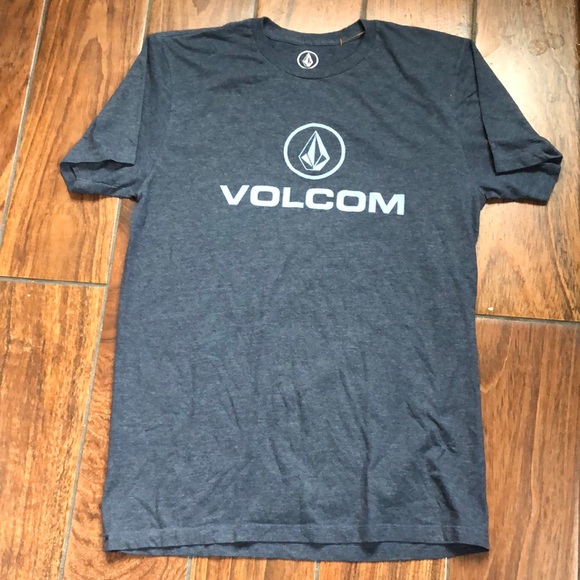 Volcom women’s logo t-shirt. Medium - Picture 4 of 4